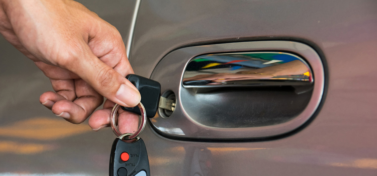Car door lock repair in Gravenhurst
