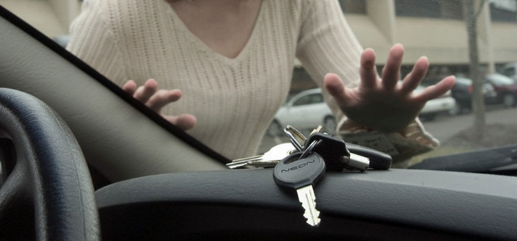 vehicle lockout service Gravenhurst